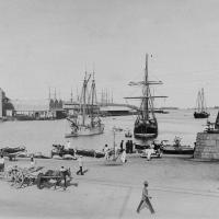 Album Bombay Maurice Bourbon 270.jpg